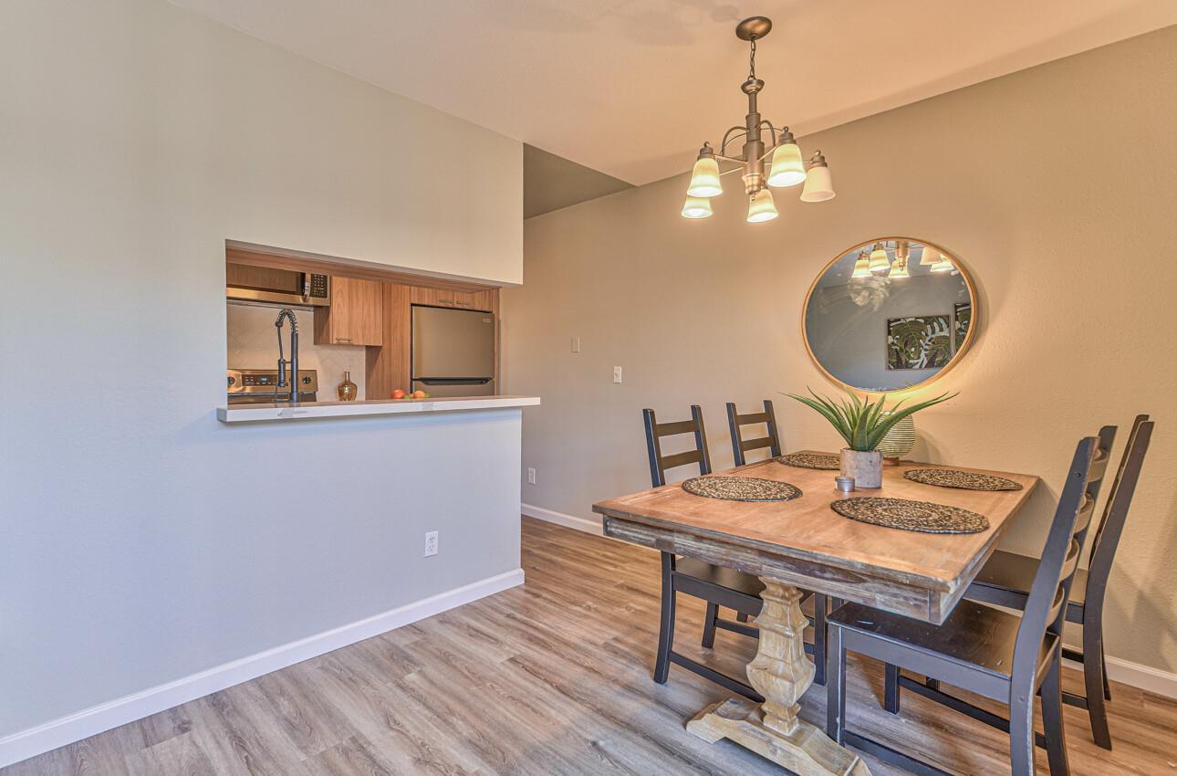 Detail Gallery Image 8 of 30 For 189 San Pablo Ct #2,  Marina,  CA 93933 - 3 Beds | 1/1 Baths