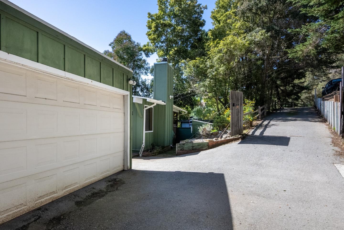 Detail Gallery Image 8 of 43 For 9396 Monroe Ave, Aptos,  CA 95003 - 3 Beds | 2 Baths
