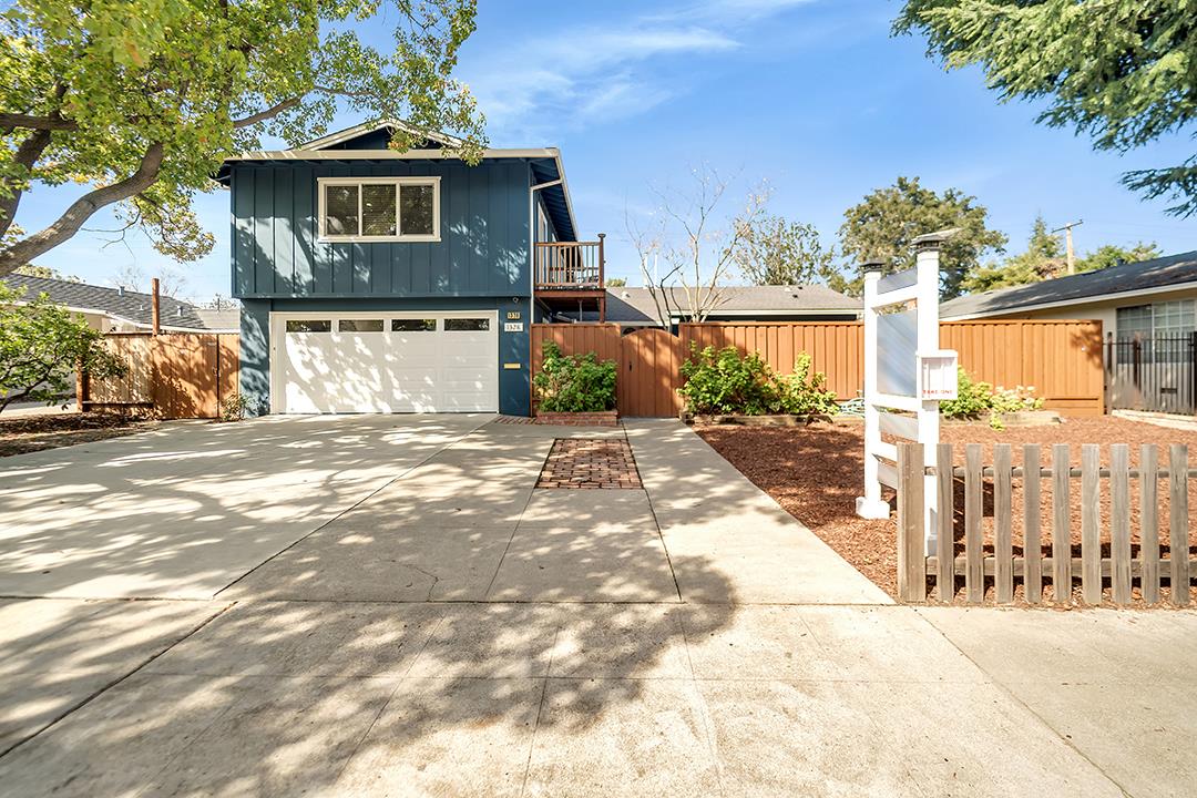 1328 Phyllis Ave, Mountain View, CA 94040