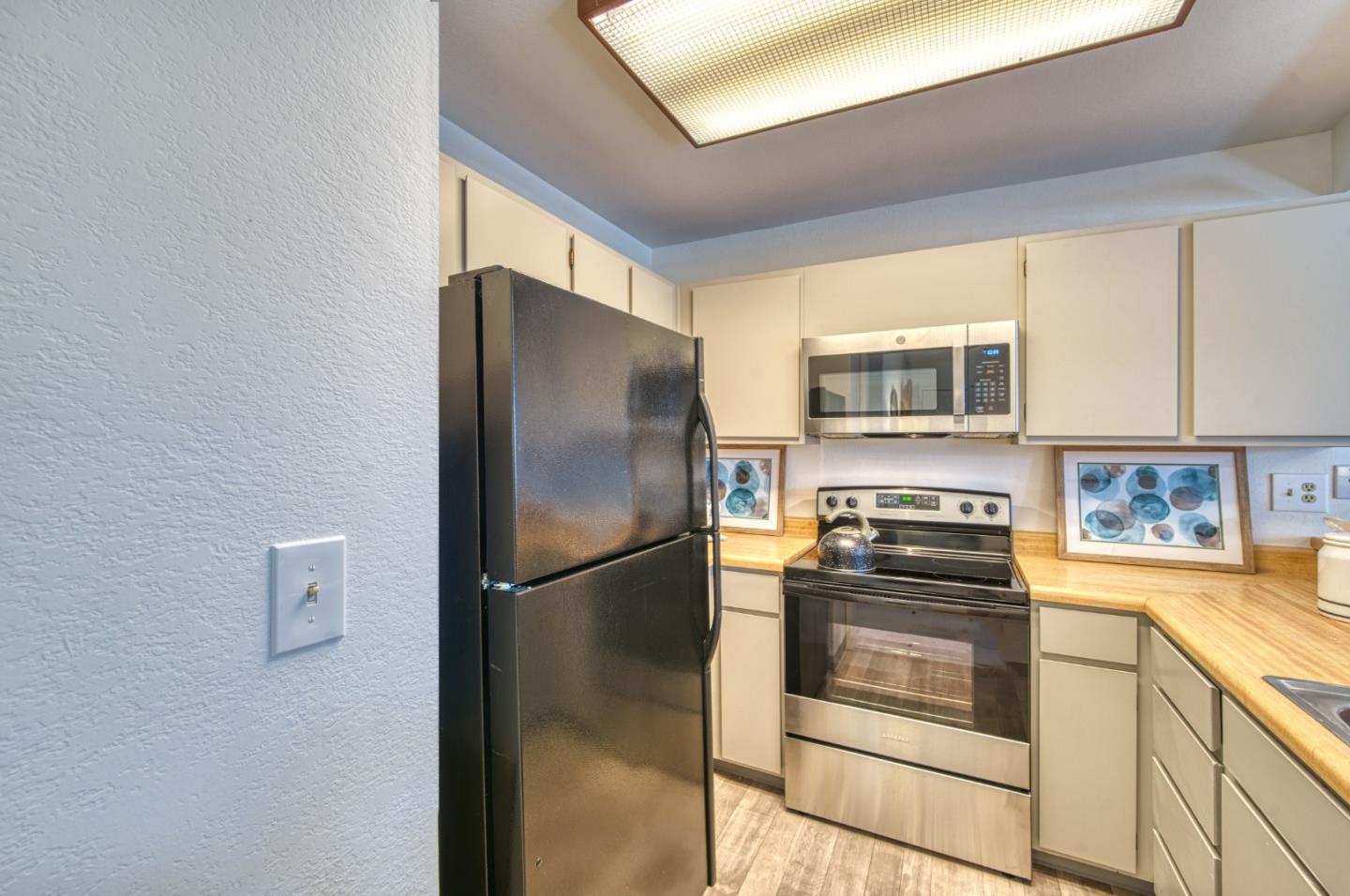 Detail Gallery Image 12 of 30 For 5698 Makati Cir #G,  San Jose,  CA 95123 - 1 Beds | 1 Baths