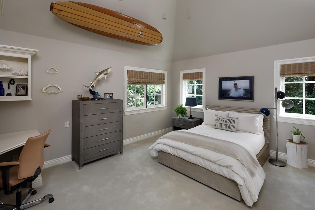 Detail Gallery Image 16 of 38 For 6 Betty Ln, Atherton,  CA 94027 - 5 Beds | 6/2 Baths