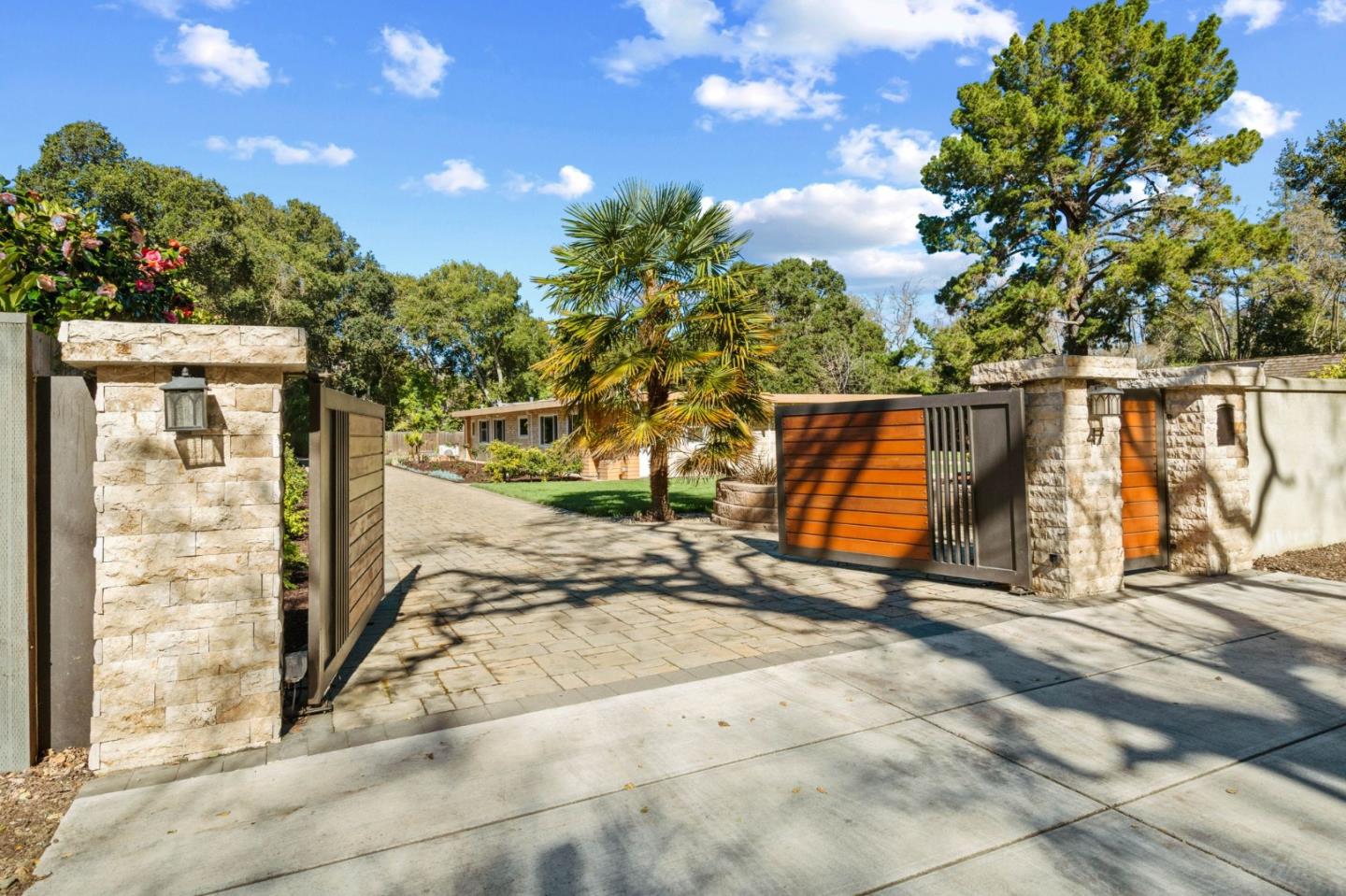 Detail Gallery Image 1 of 1 For 47 Placitas Ave, Atherton,  CA 94027 - 4 Beds | 4/1 Baths