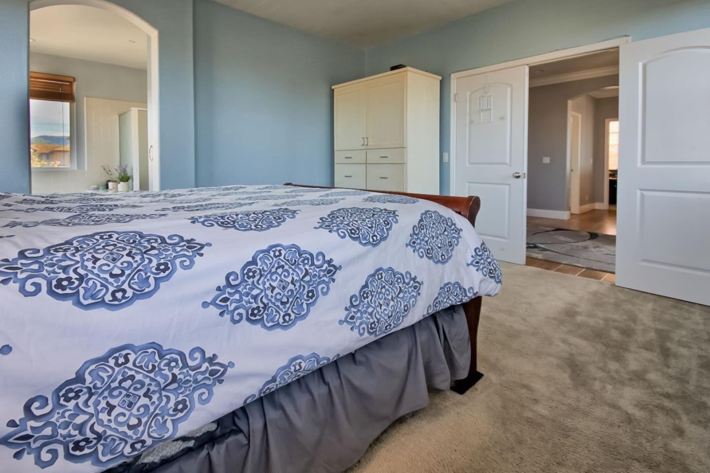 Detail Gallery Image 21 of 34 For 1624 Piazza Dr, Salinas,  CA 93905 - 5 Beds | 2/1 Baths
