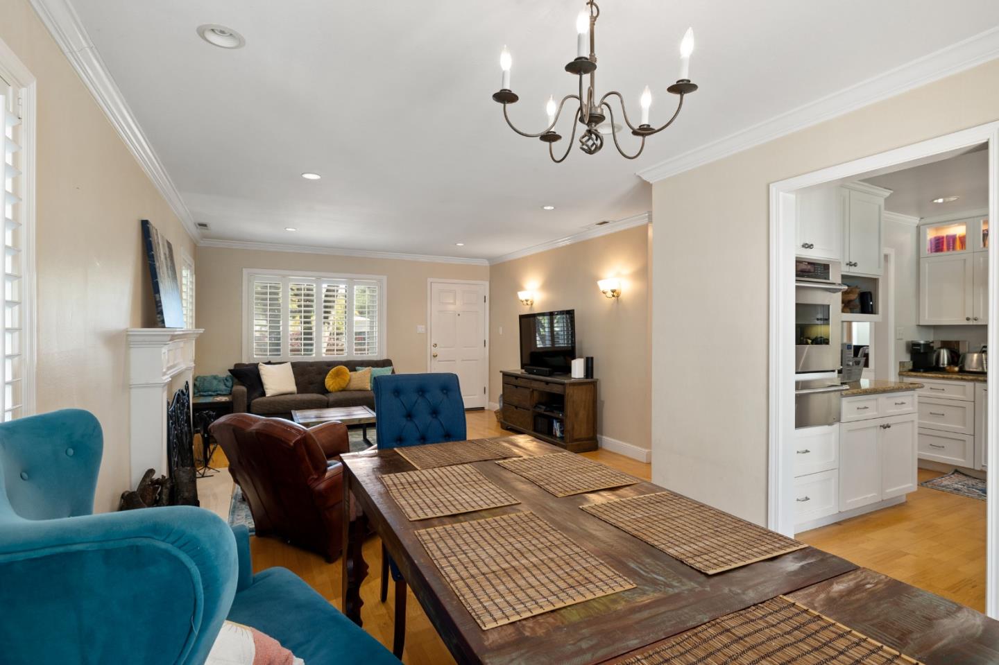 Detail Gallery Image 9 of 21 For 3172 Morris Dr, Palo Alto,  CA 94303 - 3 Beds | 2 Baths