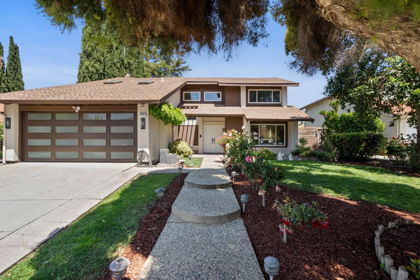 Detail Gallery Image 1 of 1 For 3083 Sulphur Spring Ct, San Jose,  CA 95148 - 4 Beds | 2/1 Baths