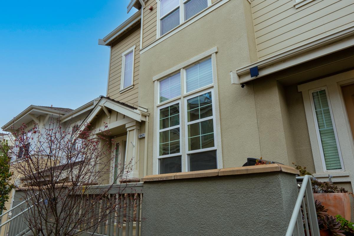 Detail Gallery Image 2 of 42 For 18421 Opal Ln, Morgan Hill,  CA 95037 - 2 Beds | 2/1 Baths