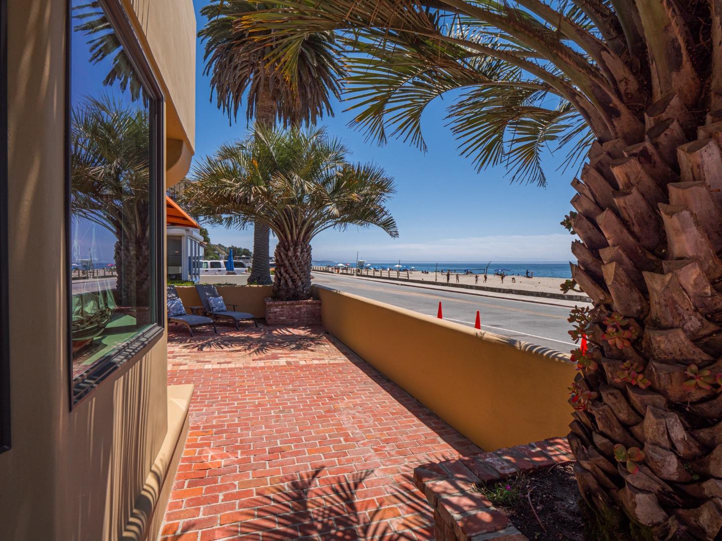 Detail Gallery Image 34 of 48 For 431 Beach Dr, Aptos,  CA 95003 - 4 Beds | 3 Baths