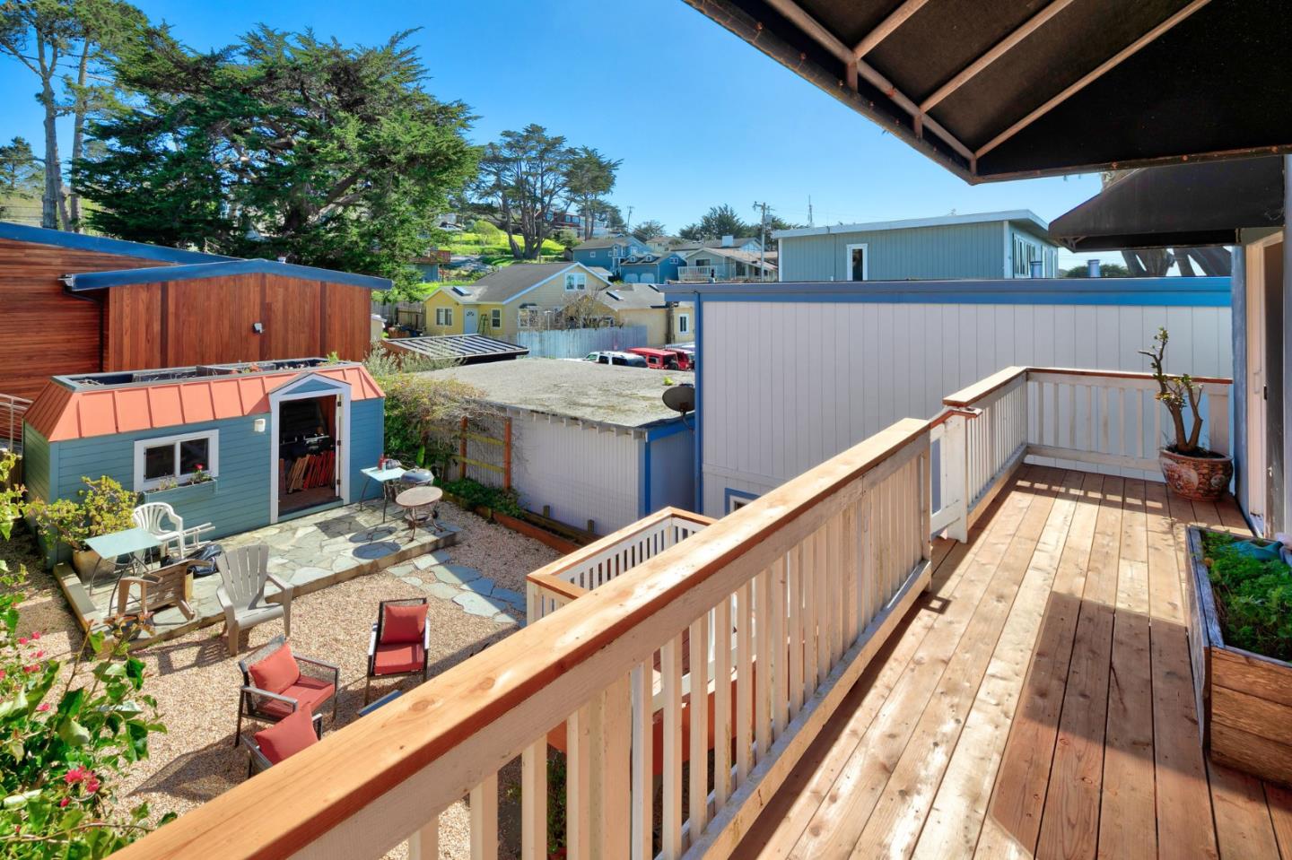 Detail Gallery Image 14 of 26 For 1409 Main St, Montara,  CA 94037 - 2 Beds | 1/1 Baths