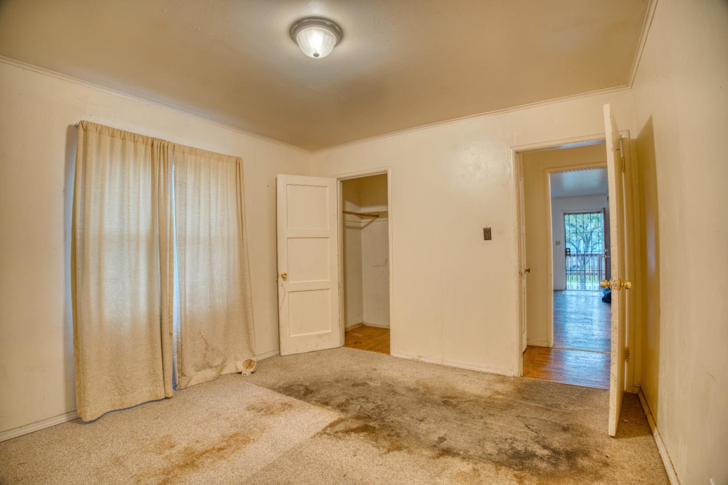 Detail Gallery Image 14 of 18 For 3 Gardenia Ct, East Palo Alto,  CA 94303 - 5 Beds | 2 Baths