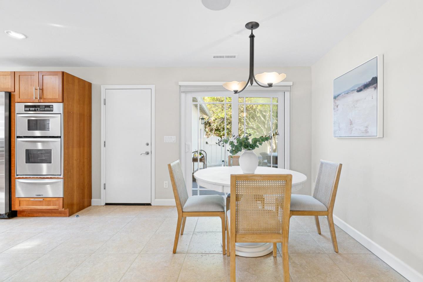 Detail Gallery Image 16 of 53 For 811 Laurence Ave, Capitola,  CA 95010 - 3 Beds | 2 Baths