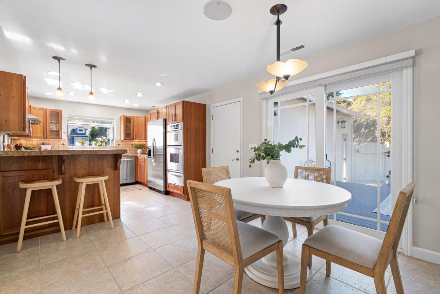 Detail Gallery Image 21 of 53 For 811 Laurence Ave, Capitola,  CA 95010 - 3 Beds | 2 Baths