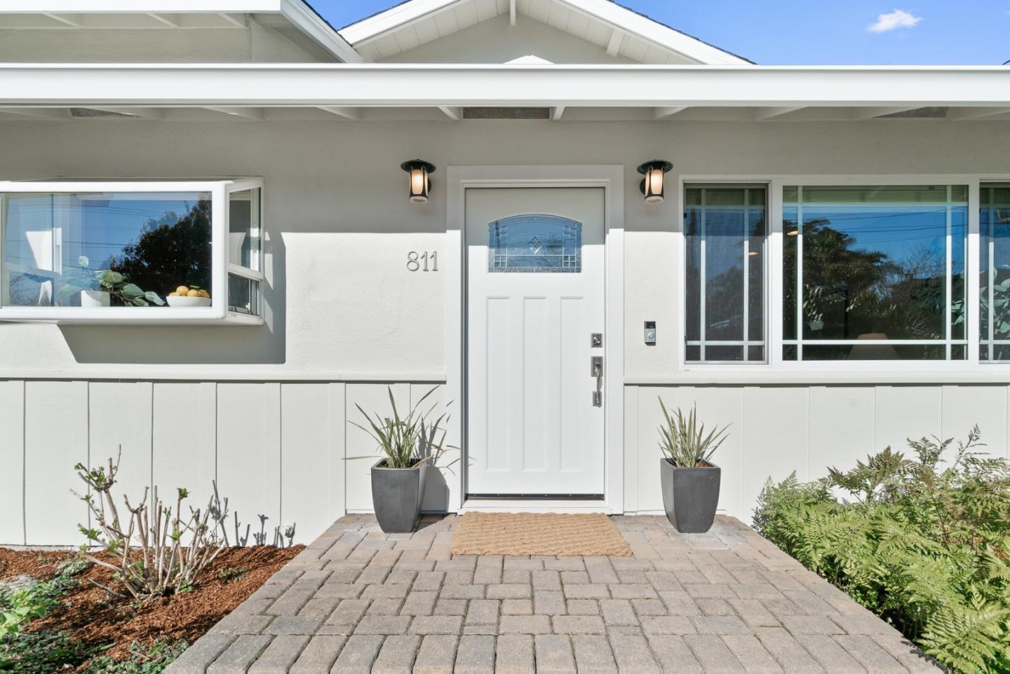 Detail Gallery Image 9 of 53 For 811 Laurence Ave, Capitola,  CA 95010 - 3 Beds | 2 Baths