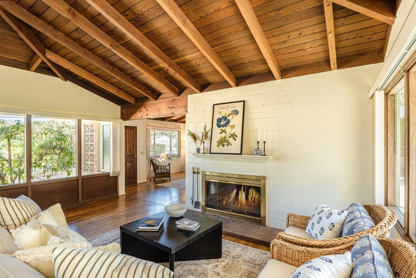Detail Gallery Image 12 of 35 For 1230 Sylvan Rd, Monterey,  CA 93940 - 4 Beds | 2 Baths