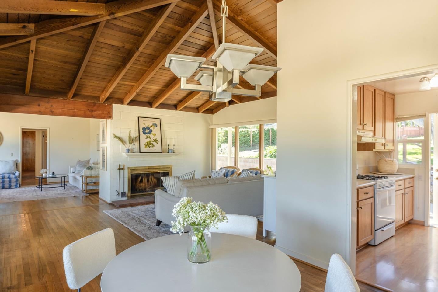 Detail Gallery Image 14 of 35 For 1230 Sylvan Rd, Monterey,  CA 93940 - 4 Beds | 2 Baths