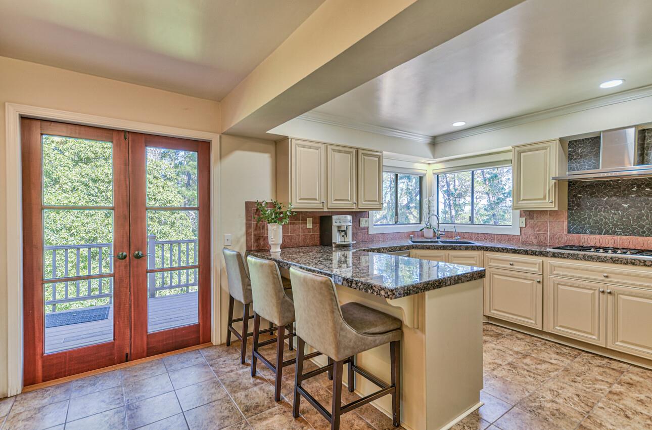 Detail Gallery Image 14 of 54 For 24925 Pine Hills Dr, Carmel,  CA 93923 - 4 Beds | 3/1 Baths