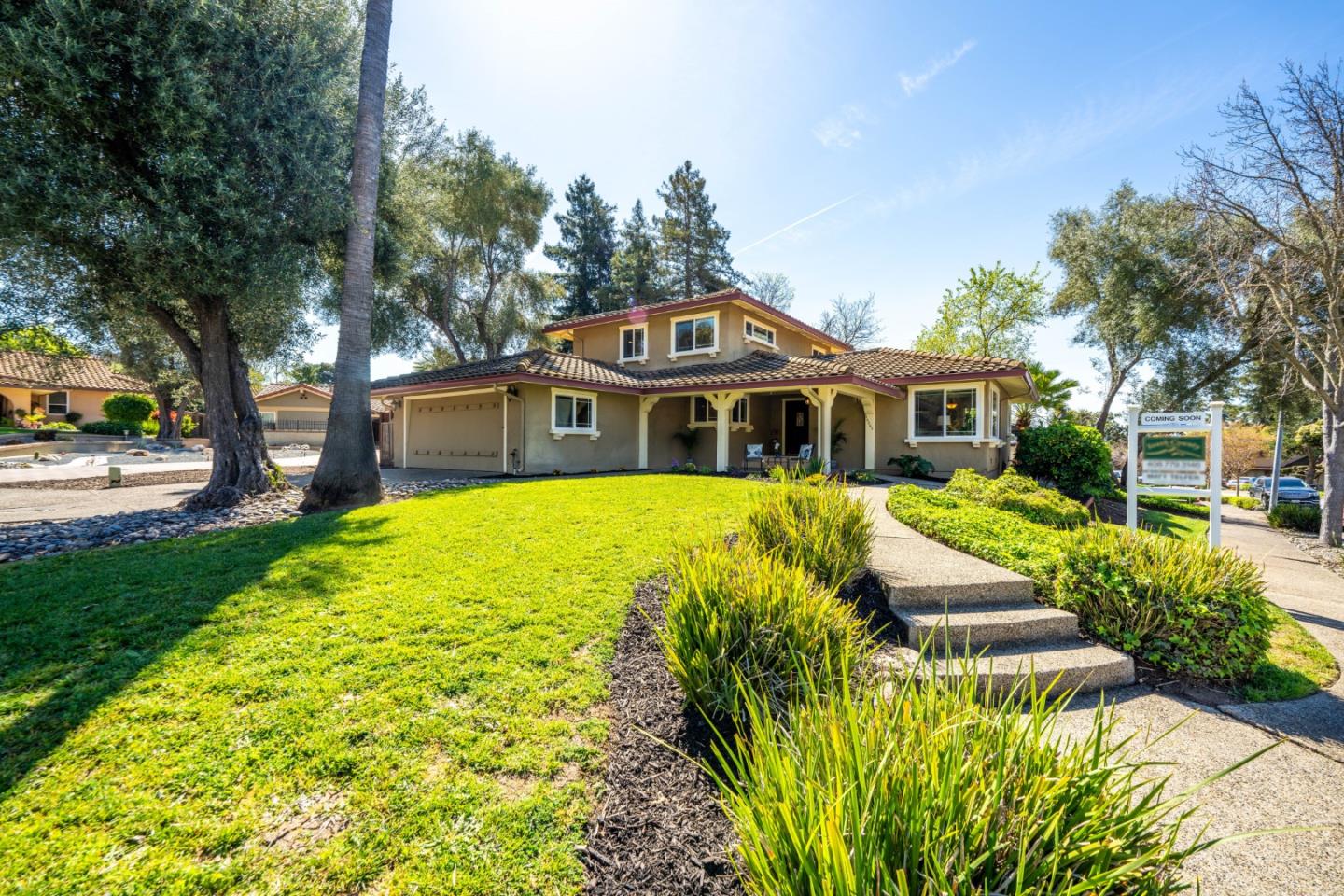 16860 Gallop Dr, Morgan Hill, CA 95037