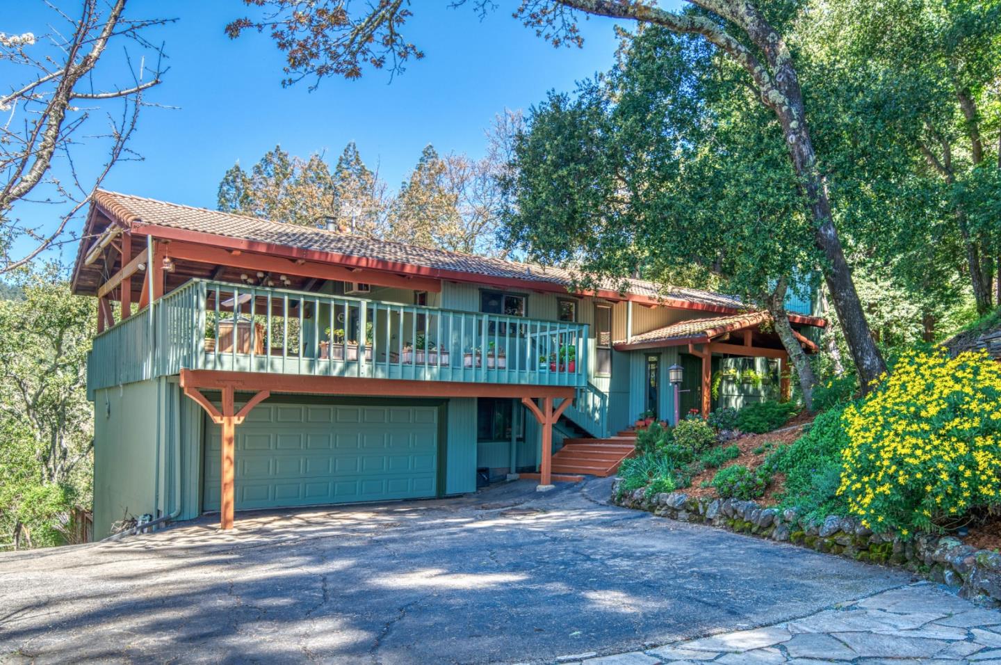 Detail Gallery Image 1 of 41 For 22420 Old Logging Rd, Los Gatos,  CA 95033 - 4 Beds | 2/1 Baths