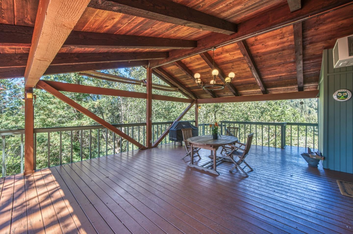 Detail Gallery Image 5 of 41 For 22420 Old Logging Rd, Los Gatos,  CA 95033 - 4 Beds | 2/1 Baths