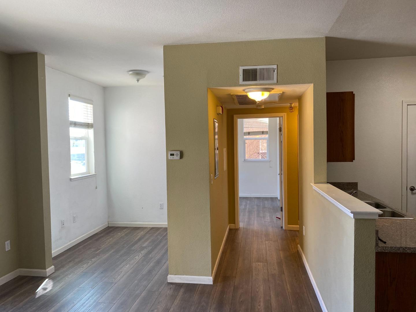Detail Gallery Image 2 of 7 For 237 Pacifica Blvd #201,  Watsonville,  CA 95076 - 1 Beds | 1 Baths