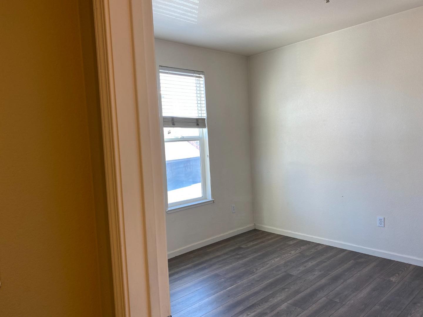 Detail Gallery Image 5 of 7 For 237 Pacifica Blvd #201,  Watsonville,  CA 95076 - 1 Beds | 1 Baths