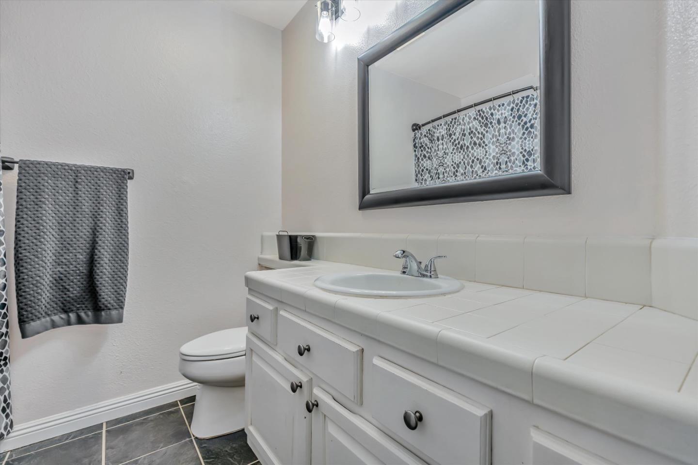 Detail Gallery Image 31 of 38 For 3921 Alessandro Ln, Modesto,  CA 95356 - 3 Beds | 2 Baths