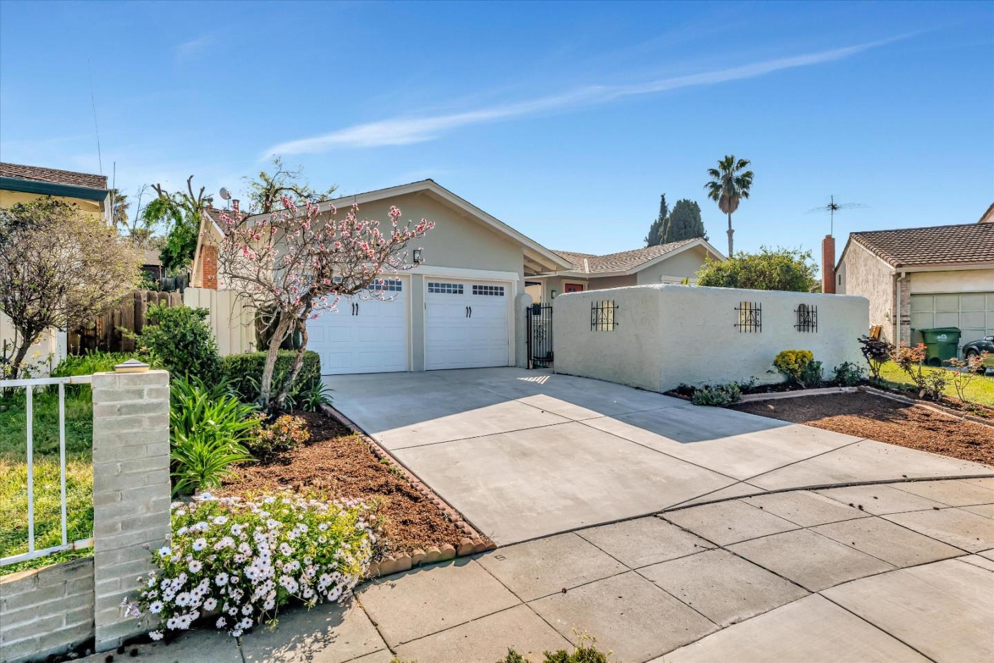 Detail Gallery Image 1 of 1 For 2538 Alto Ct, San Jose,  CA 95148 - 4 Beds | 2 Baths