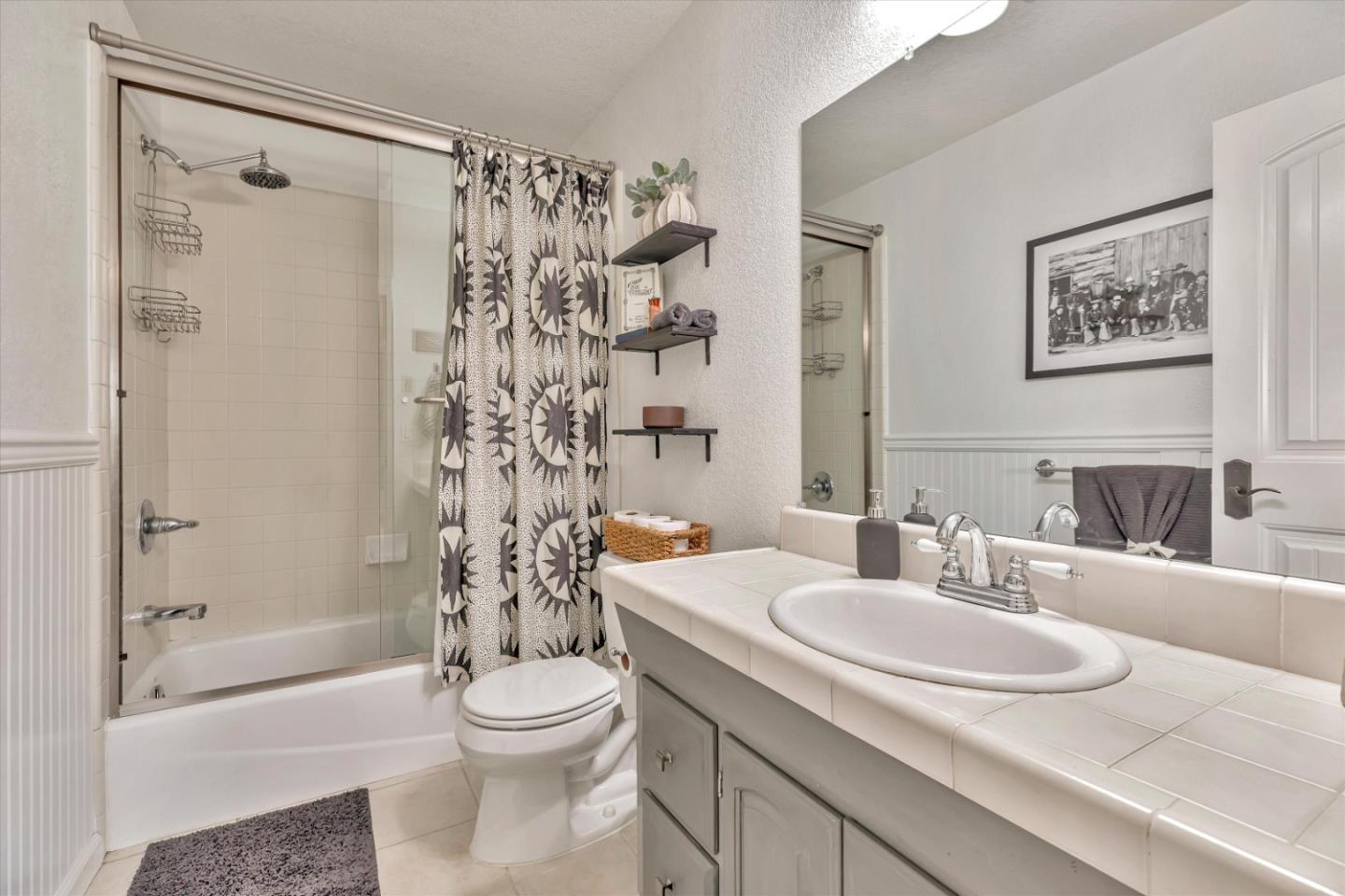 Detail Gallery Image 34 of 51 For 541 Lemos Ct, Hollister,  CA 95023 - 4 Beds | 2 Baths