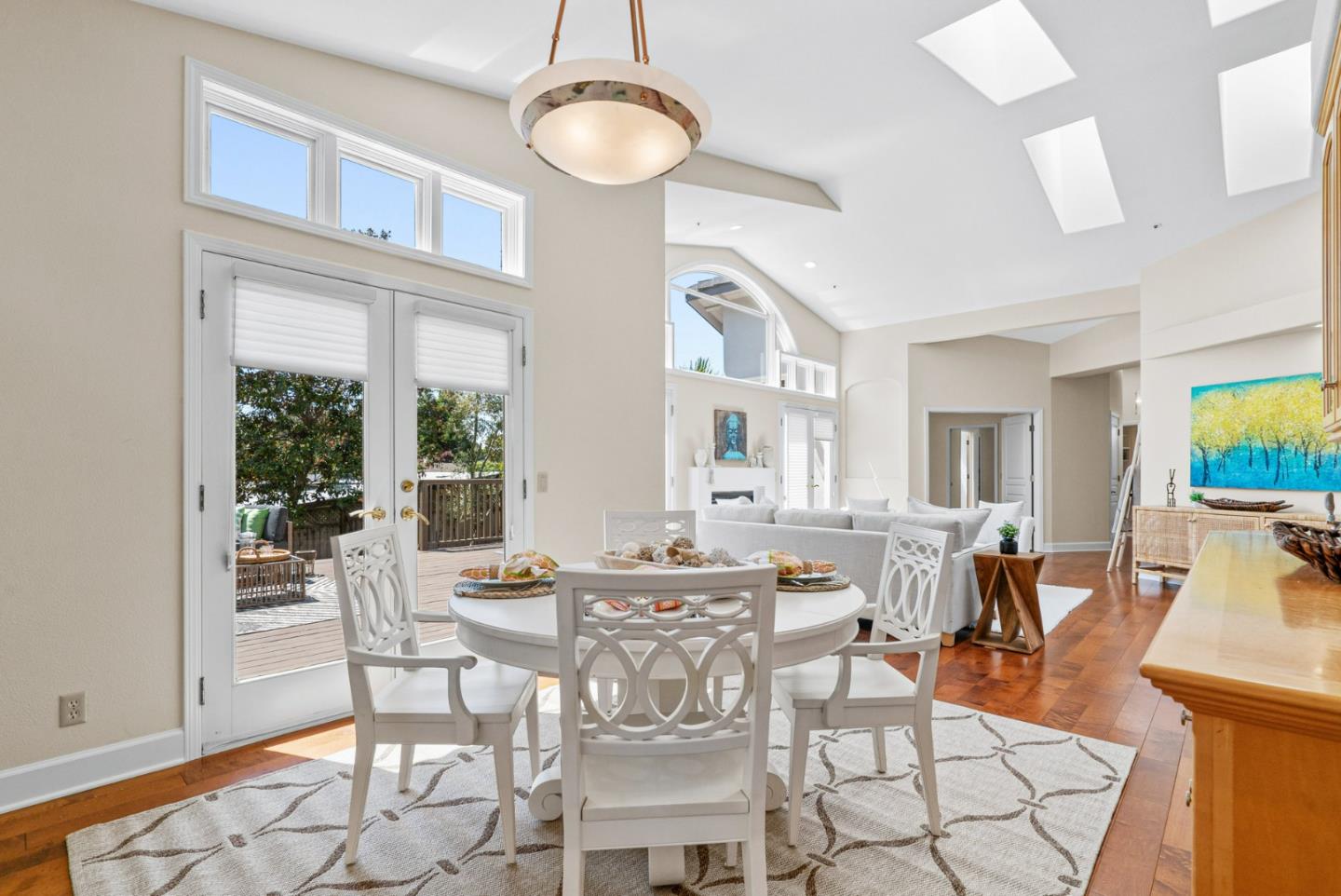 Detail Gallery Image 9 of 52 For 125 Bryce Ct, Aptos,  CA 95003 - 3 Beds | 2/1 Baths