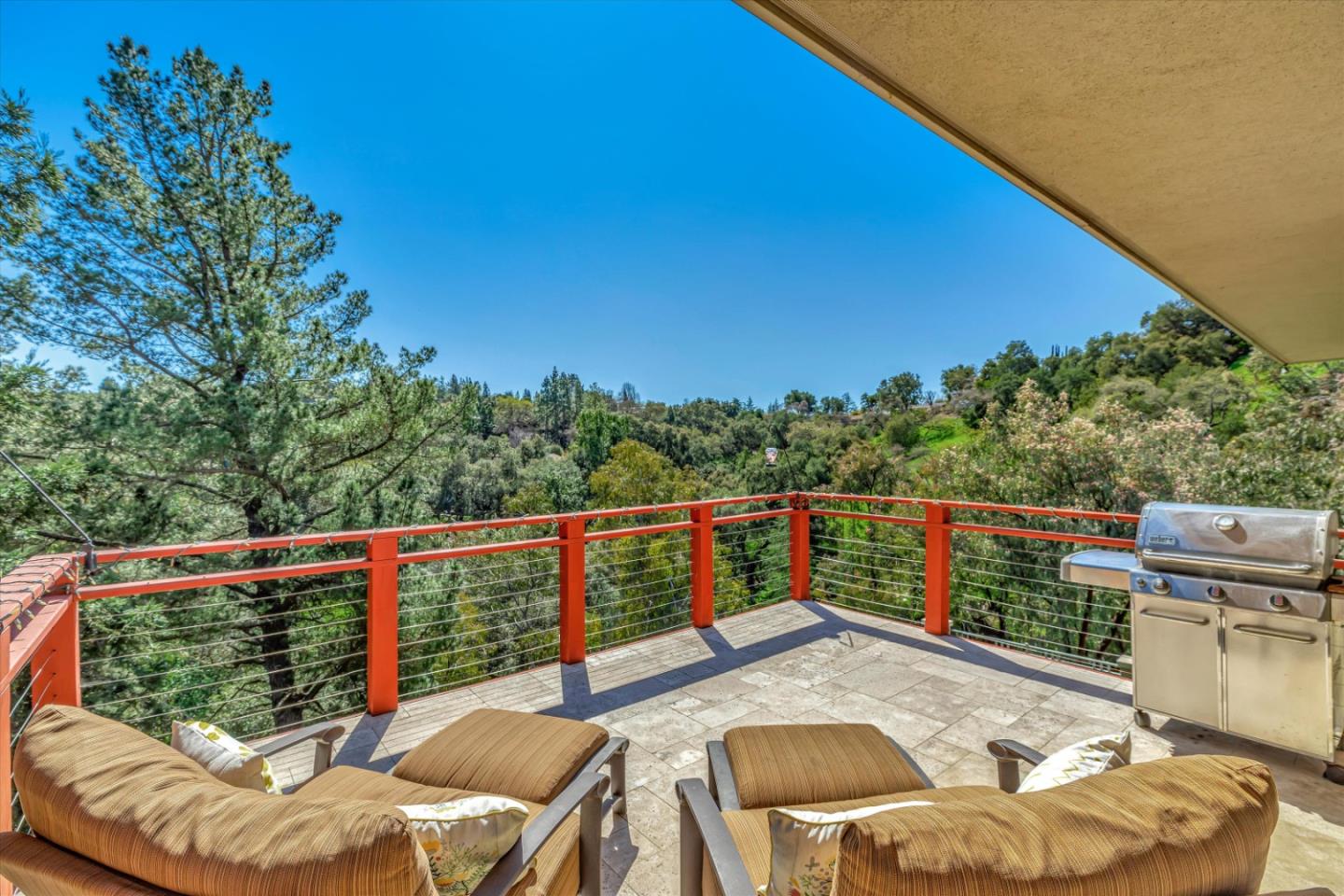 Detail Gallery Image 25 of 80 For 16925 Oakridge Ln, Morgan Hill,  CA 95037 - 5 Beds | 4/1 Baths
