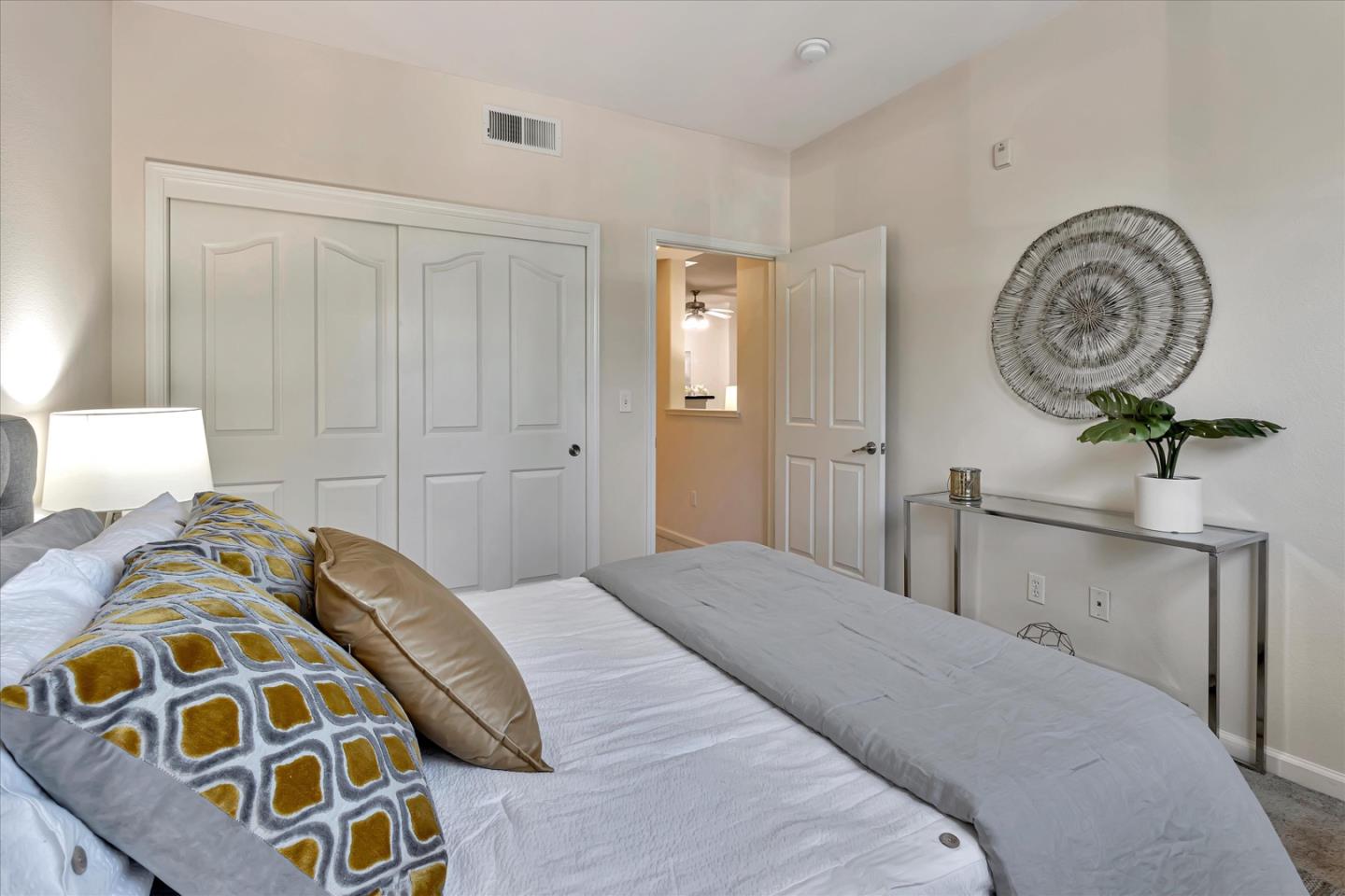 Detail Gallery Image 14 of 33 For 801 S Winchester Blvd #6102,  San Jose,  CA 95128 - 2 Beds | 2 Baths