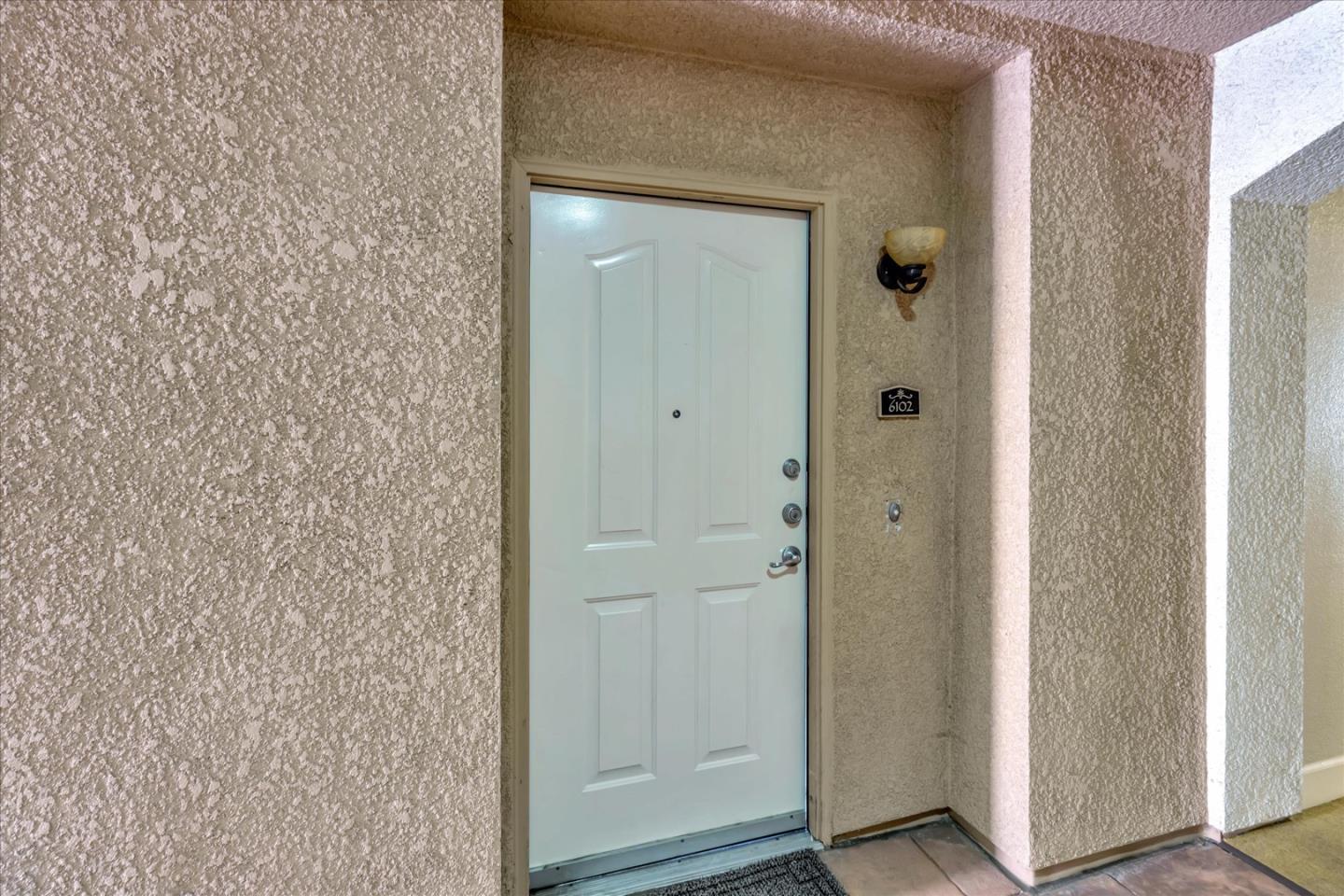 Detail Gallery Image 2 of 33 For 801 S Winchester Blvd #6102,  San Jose,  CA 95128 - 2 Beds | 2 Baths