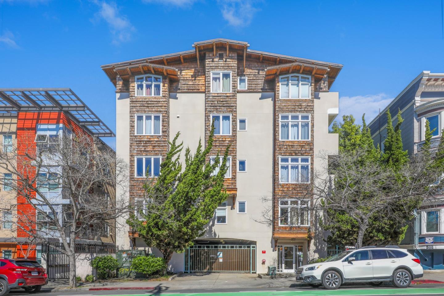 Detail Gallery Image 1 of 1 For 2029 Channing Way 3c,  Berkeley,  CA 94704 - 2 Beds | 1 Baths