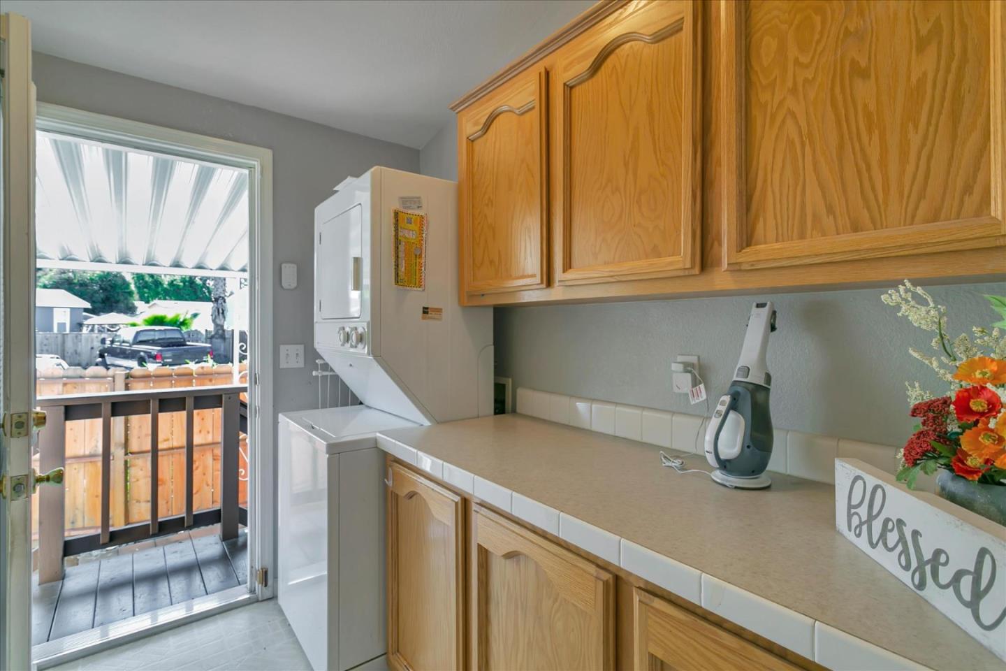 Detail Gallery Image 11 of 40 For 6130 Monterey Rd #142,  San Jose,  CA 95138 - 3 Beds | 2 Baths