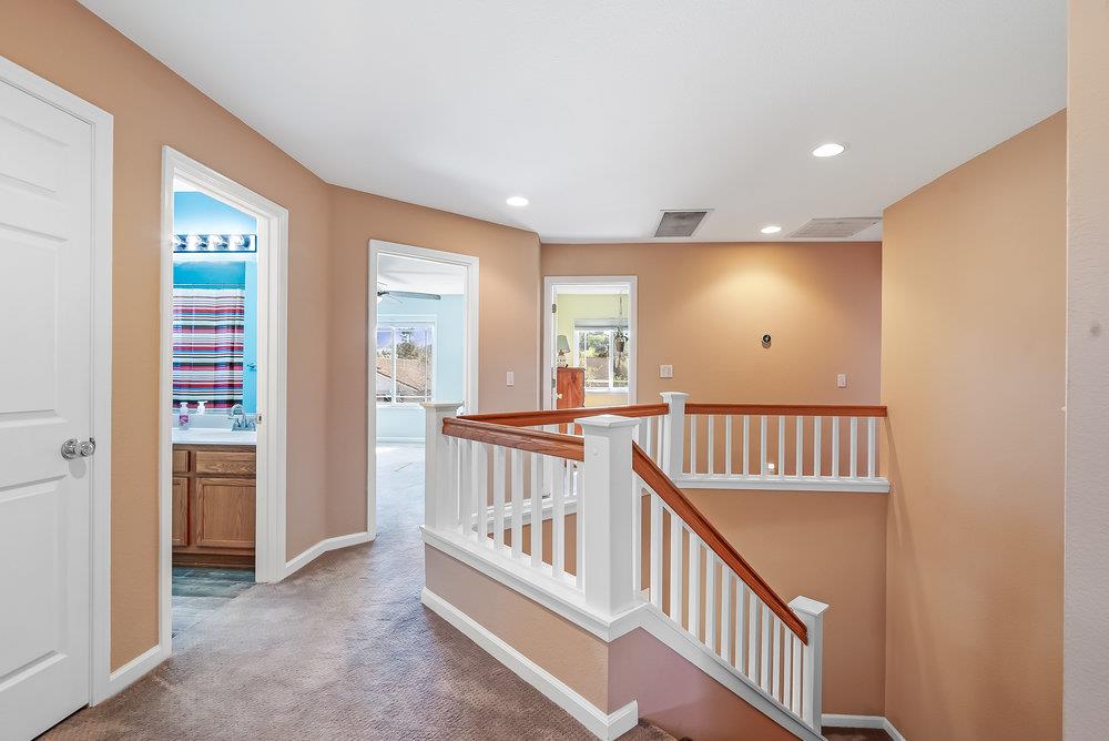 Detail Gallery Image 18 of 43 For 2551 Glenview Dr, Hollister,  CA 95023 - 5 Beds | 2/1 Baths