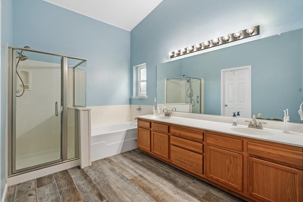 Detail Gallery Image 29 of 43 For 2551 Glenview Dr, Hollister,  CA 95023 - 5 Beds | 2/1 Baths