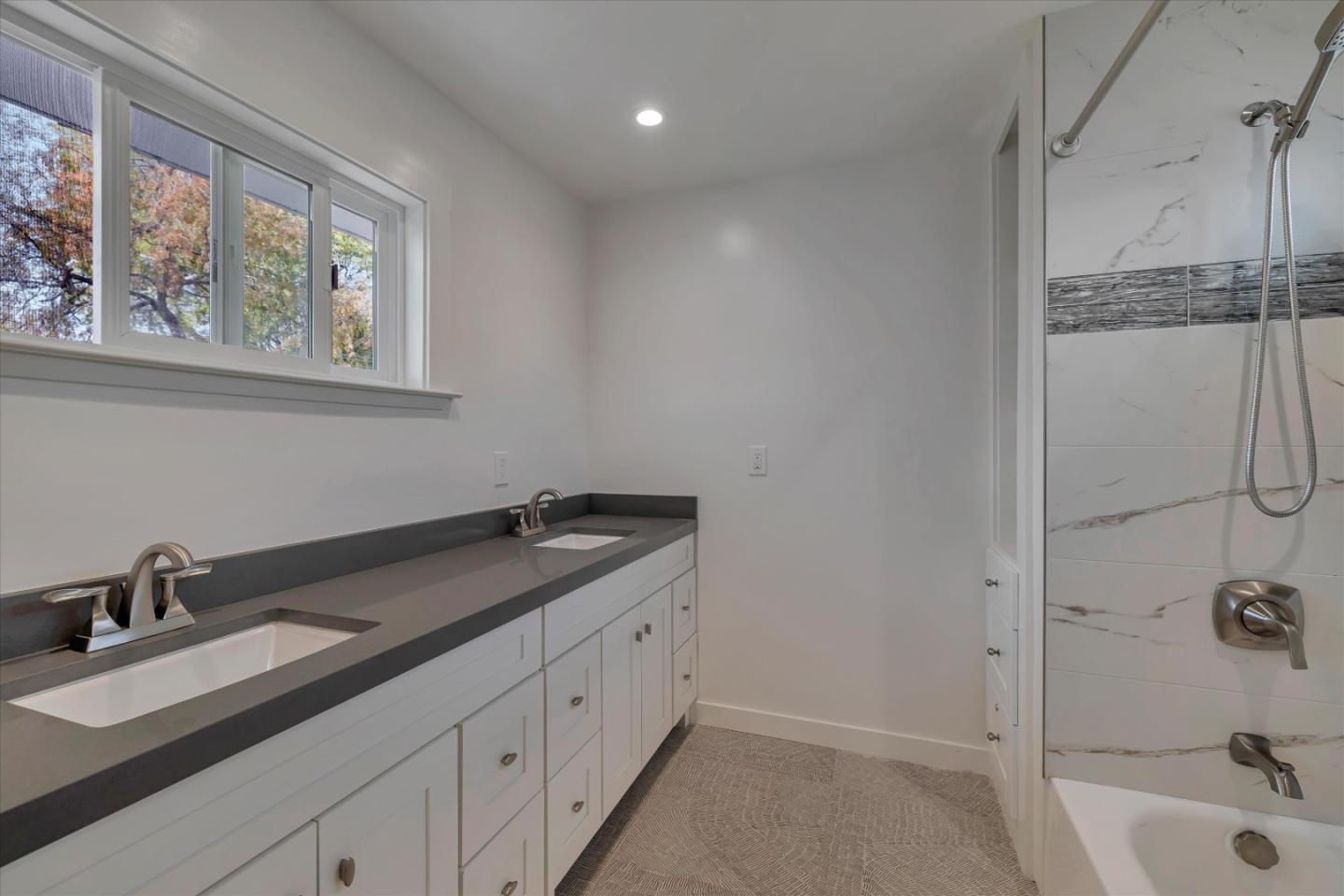 Detail Gallery Image 21 of 43 For 1213 Balboa Ave, Burlingame,  CA 94010 - 4 Beds | 2/1 Baths