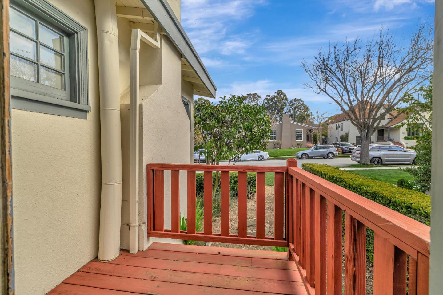 Detail Gallery Image 37 of 43 For 1213 Balboa Ave, Burlingame,  CA 94010 - 4 Beds | 2/1 Baths
