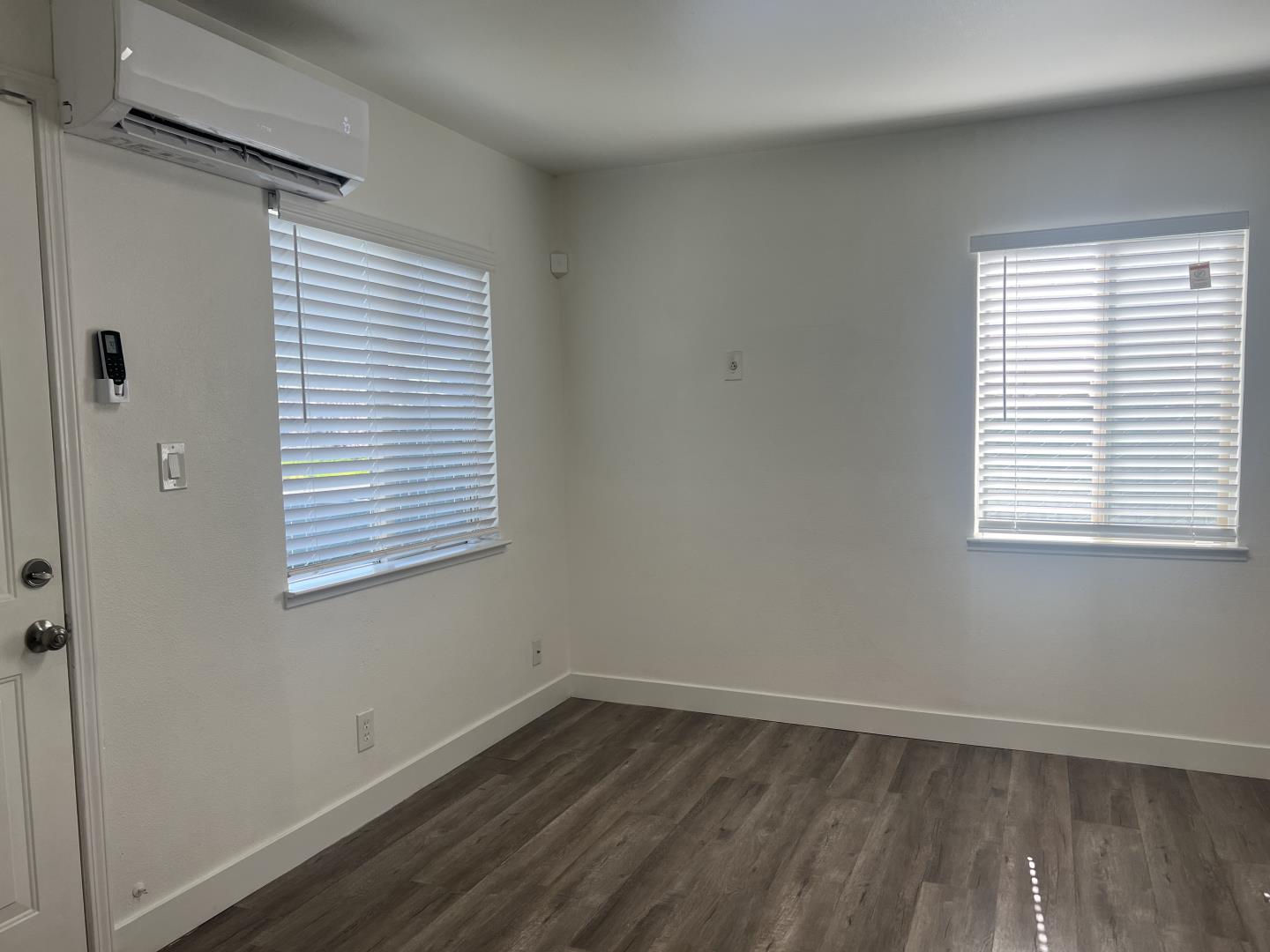 Detail Gallery Image 11 of 19 For 135 S Pacific Rd, Manteca,  CA 95337 - 2 Beds | 1 Baths