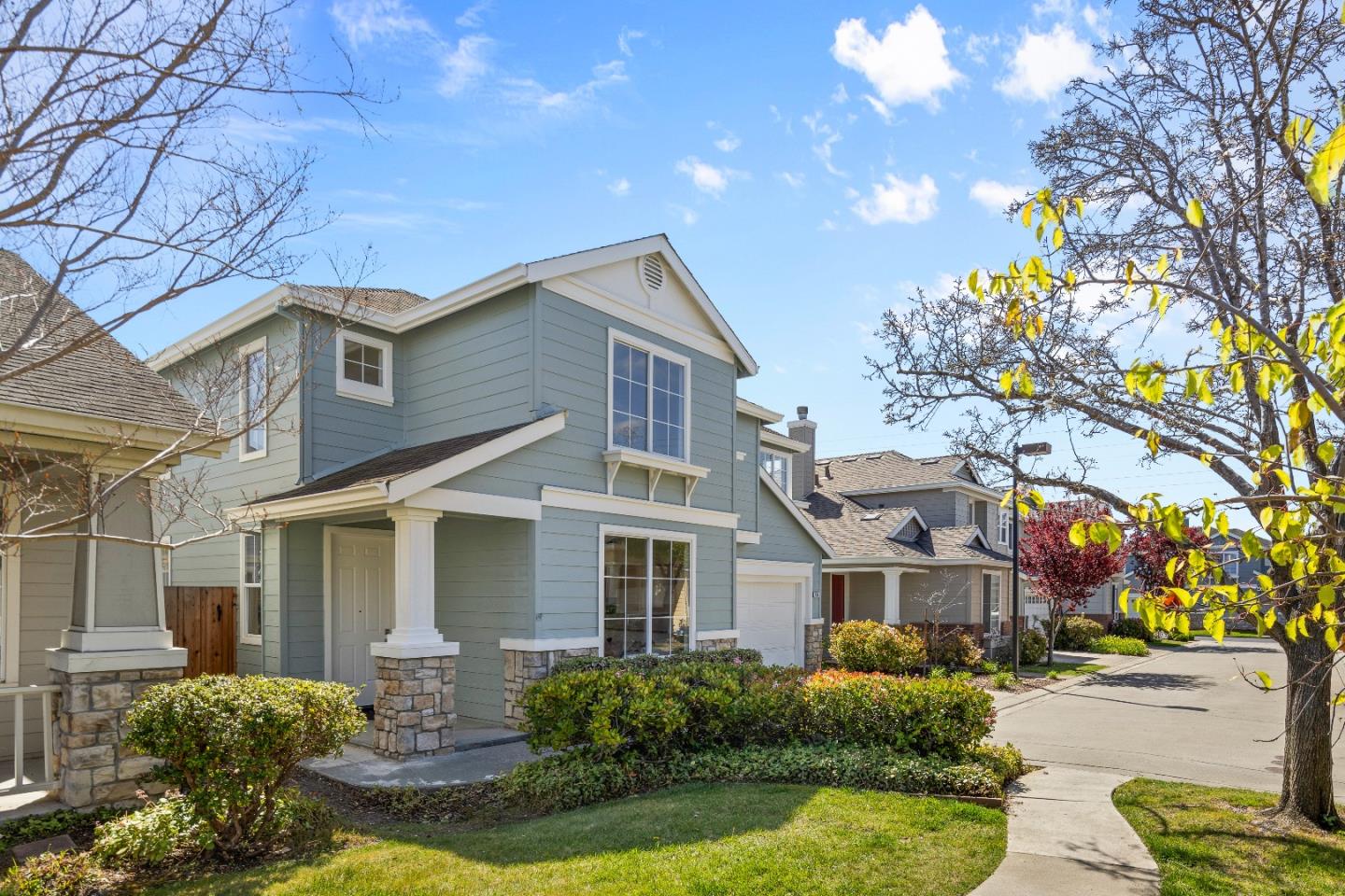 Detail Gallery Image 1 of 1 For 430 Windfield Ln, Redwood Shores,  CA 94065 - 4 Beds | 2/1 Baths