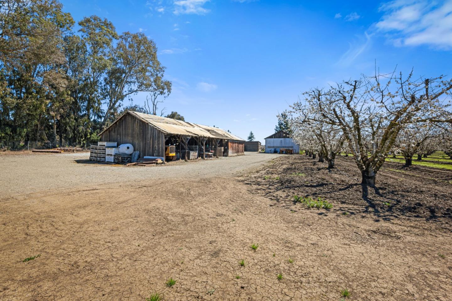 Detail Gallery Image 30 of 46 For 1930 Pacheco Pass Hwy, Gilroy,  CA 95020 - – Beds | – Baths