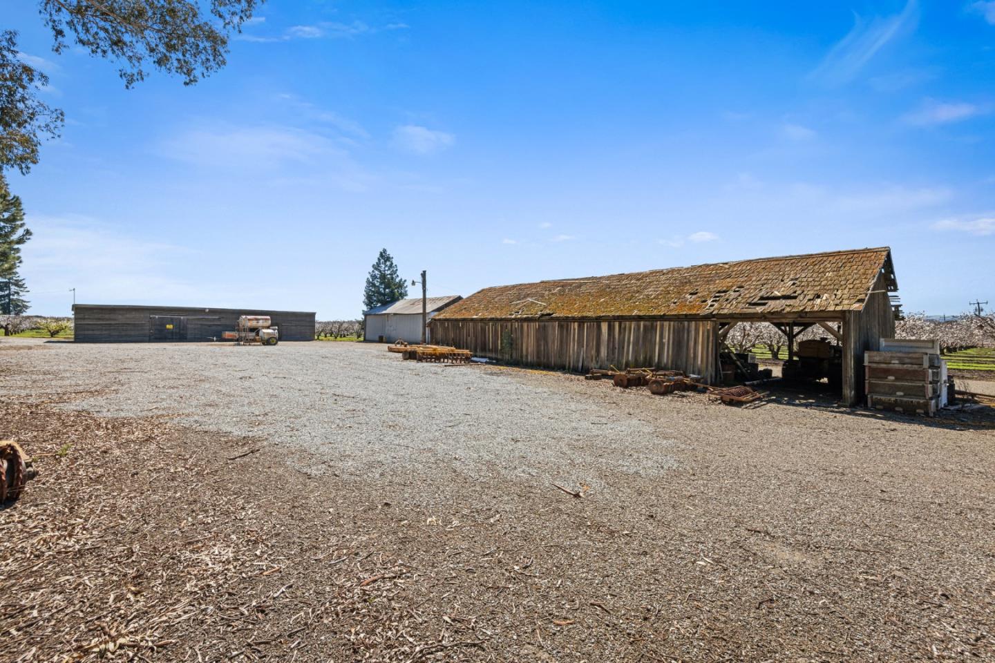 Detail Gallery Image 33 of 46 For 1930 Pacheco Pass Hwy, Gilroy,  CA 95020 - – Beds | – Baths