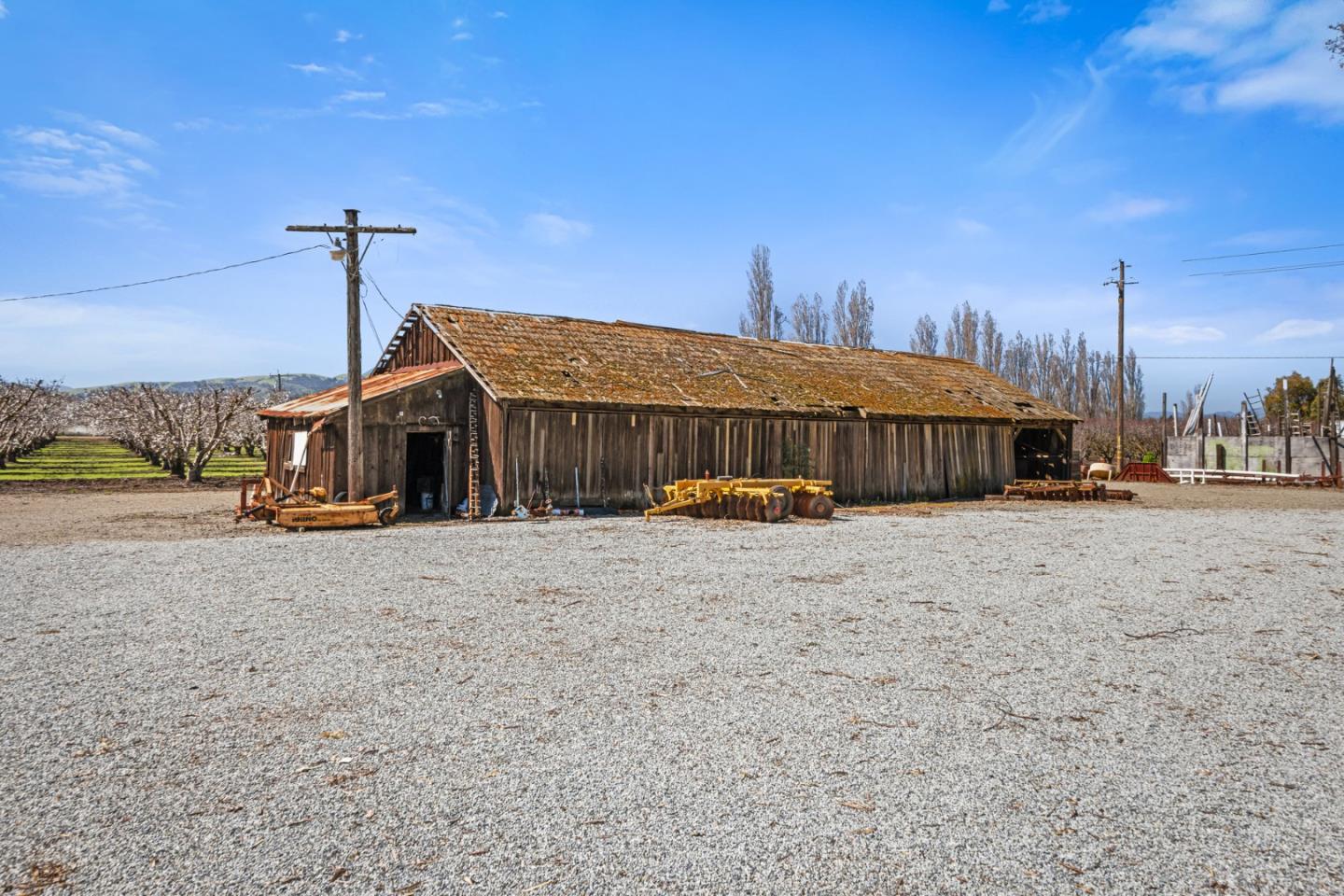 Detail Gallery Image 37 of 46 For 1930 Pacheco Pass Hwy, Gilroy,  CA 95020 - – Beds | – Baths