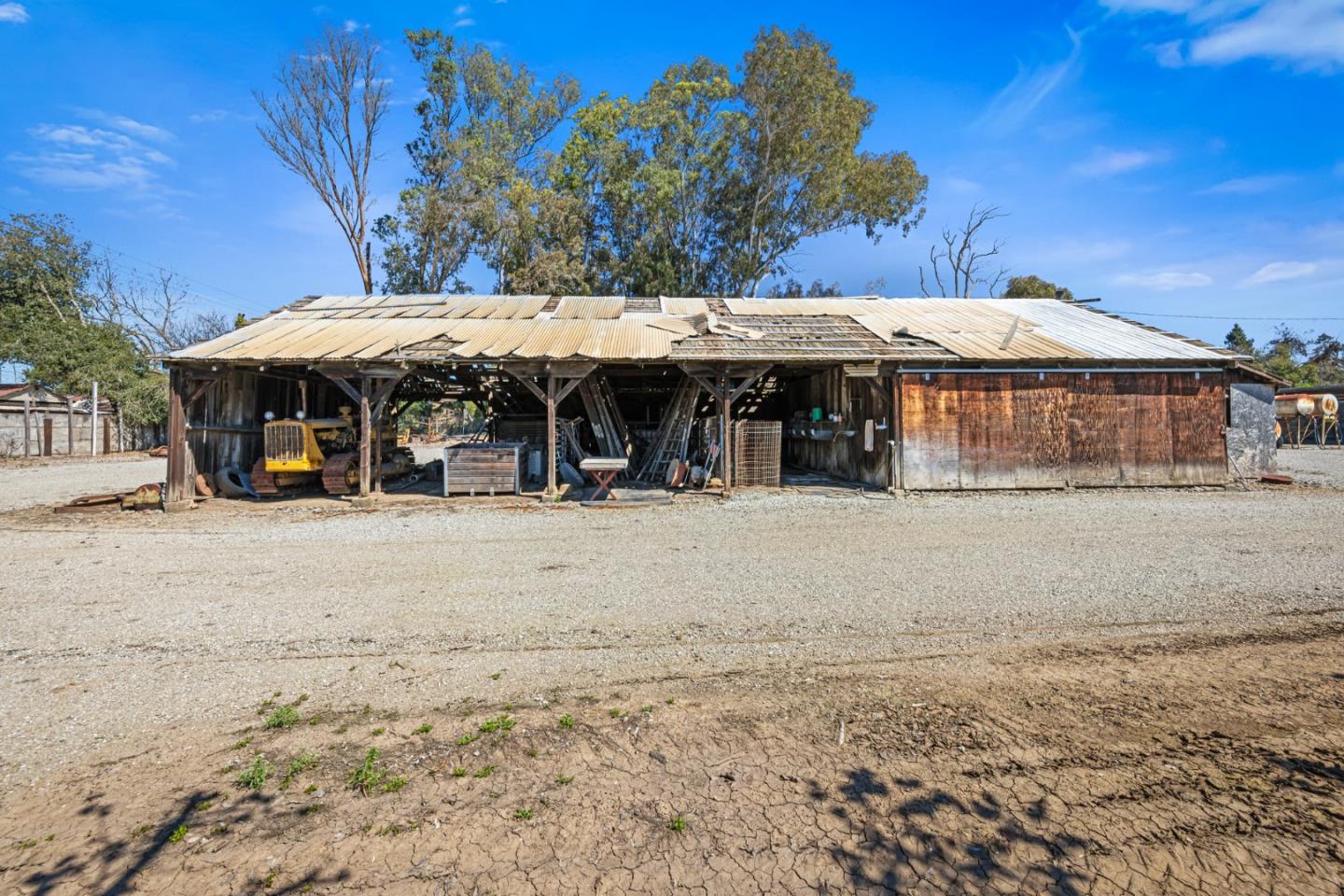 Detail Gallery Image 41 of 46 For 1930 Pacheco Pass Hwy, Gilroy,  CA 95020 - – Beds | – Baths