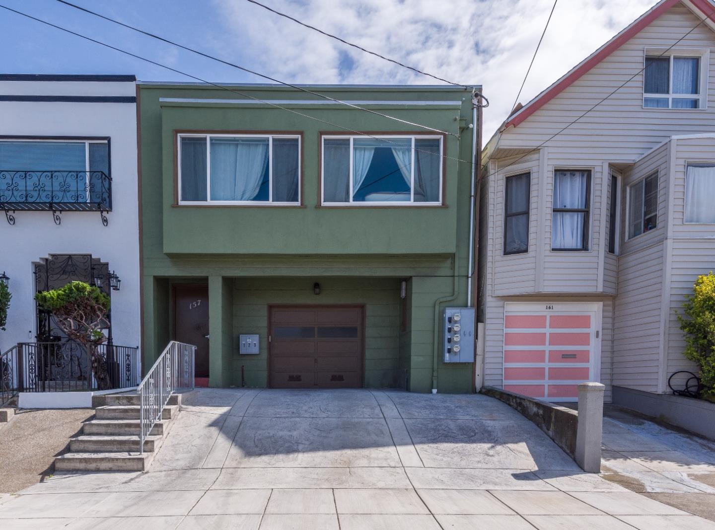 Photo of 157 Miriam St in Daly City, CA