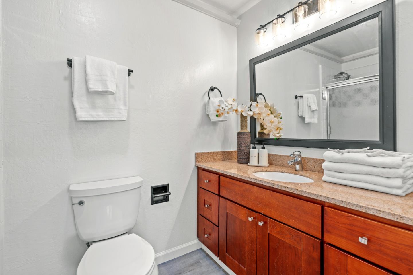 Detail Gallery Image 35 of 52 For 320 Peninsula Ave #220,  San Mateo,  CA 94401 - 2 Beds | 2 Baths
