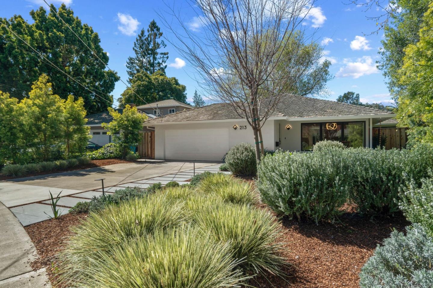 Detail Gallery Image 1 of 1 For 213 Blackburn Ave, Menlo Park,  CA 94025 - 3 Beds | 2 Baths