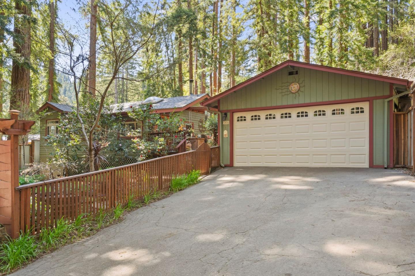 786 Creek Dr, Boulder Creek, CA 95006