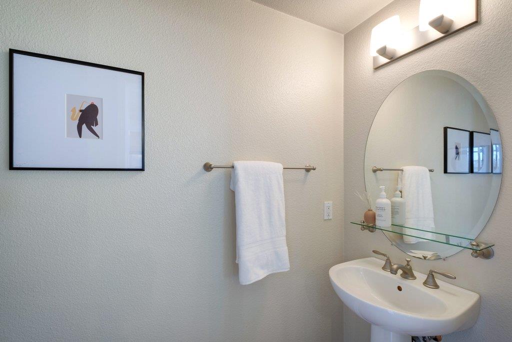 Detail Gallery Image 8 of 50 For 1765 E Bayshore Rd #209,  East Palo Alto,  CA 94303 - 1 Beds | 1/1 Baths