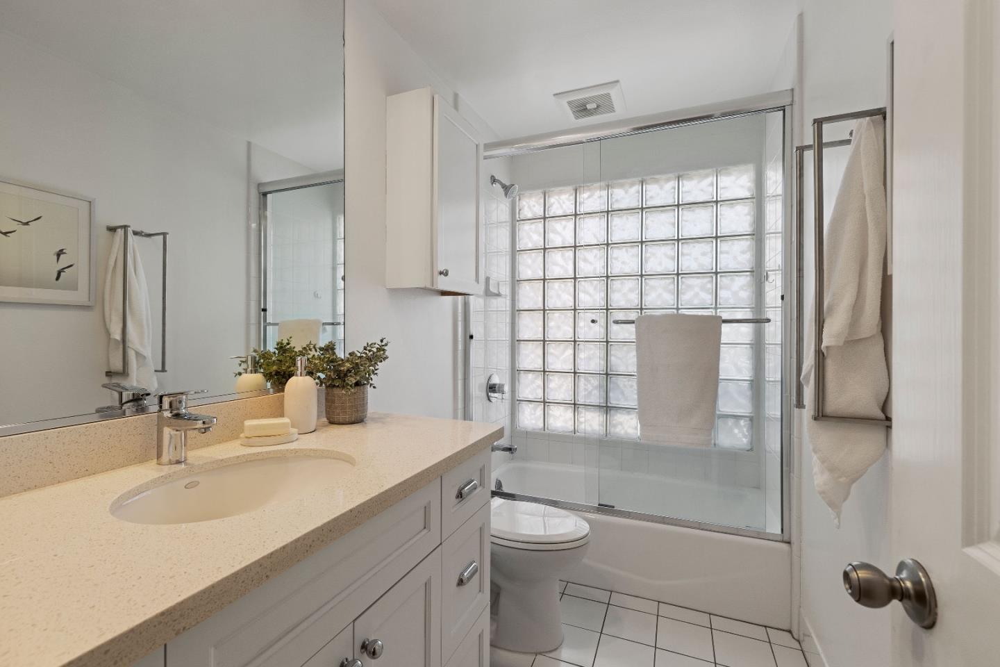 Detail Gallery Image 23 of 38 For 2371 Clipper St, San Mateo,  CA 94403 - 3 Beds | 2 Baths