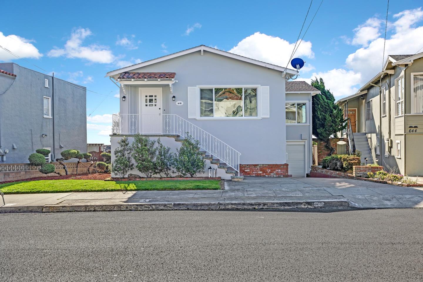 Detail Gallery Image 1 of 1 For 648 Pine Ter, South San Francisco,  CA 94080 - 3 Beds | 1/1 Baths